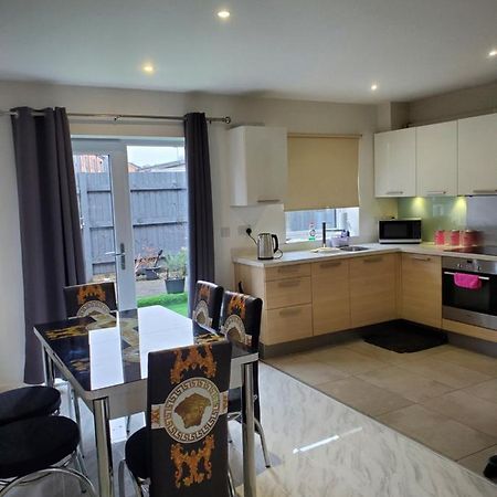 Beautiful & Elegant 2 Bed Room House Manchester Exteriör bild