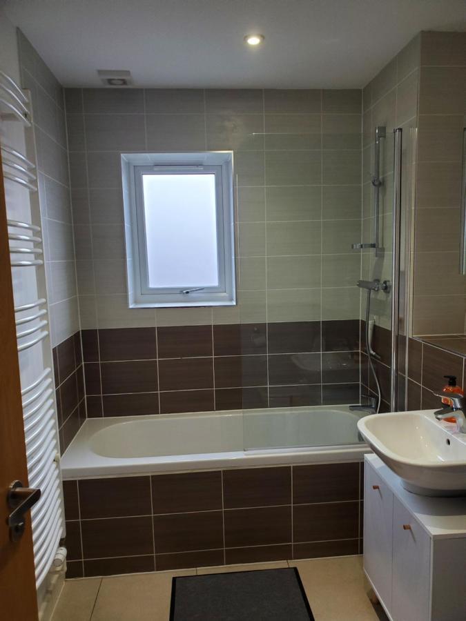 Beautiful & Elegant 2 Bed Room House Manchester Exteriör bild