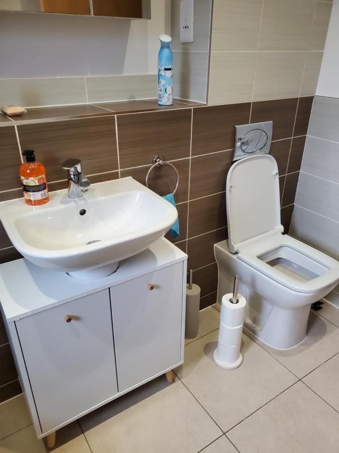 Beautiful & Elegant 2 Bed Room House Manchester Exteriör bild