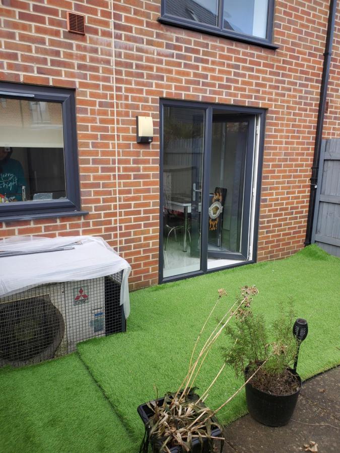 Beautiful & Elegant 2 Bed Room House Manchester Exteriör bild
