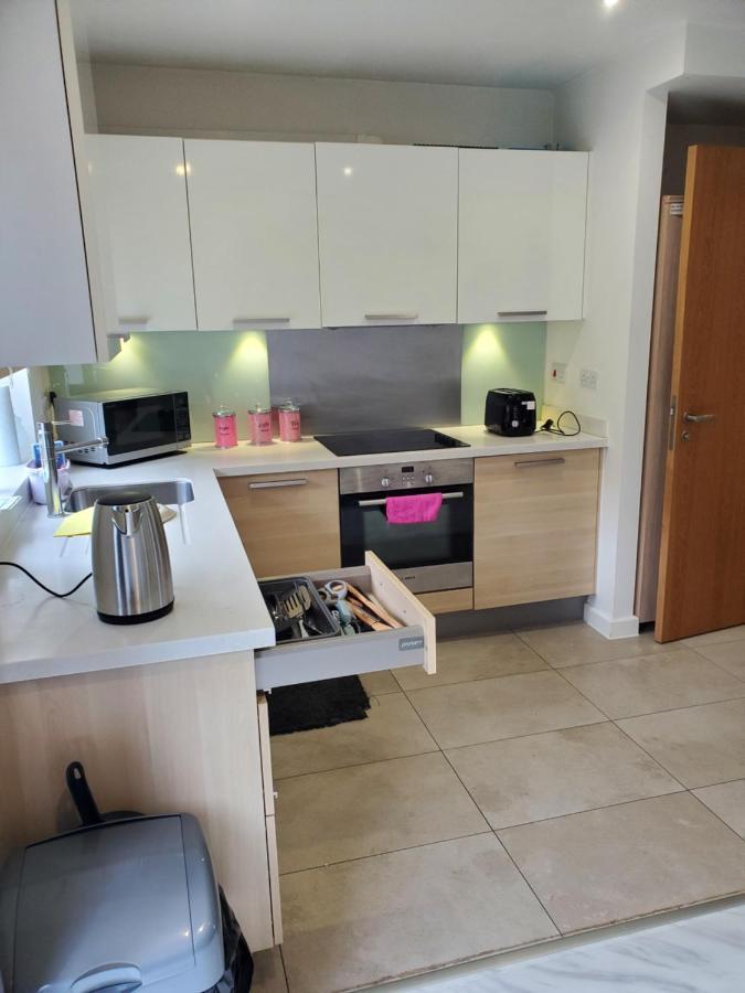 Beautiful & Elegant 2 Bed Room House Manchester Exteriör bild