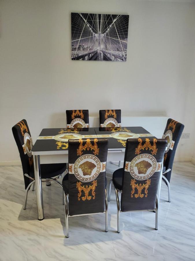 Beautiful & Elegant 2 Bed Room House Manchester Exteriör bild